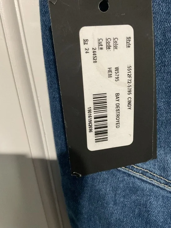 NWT PAIGE Cindy Bay Straight-Leg Jeans in Medium Blue Wash Destroyed Hem Size 24 - Picture 5 of 7